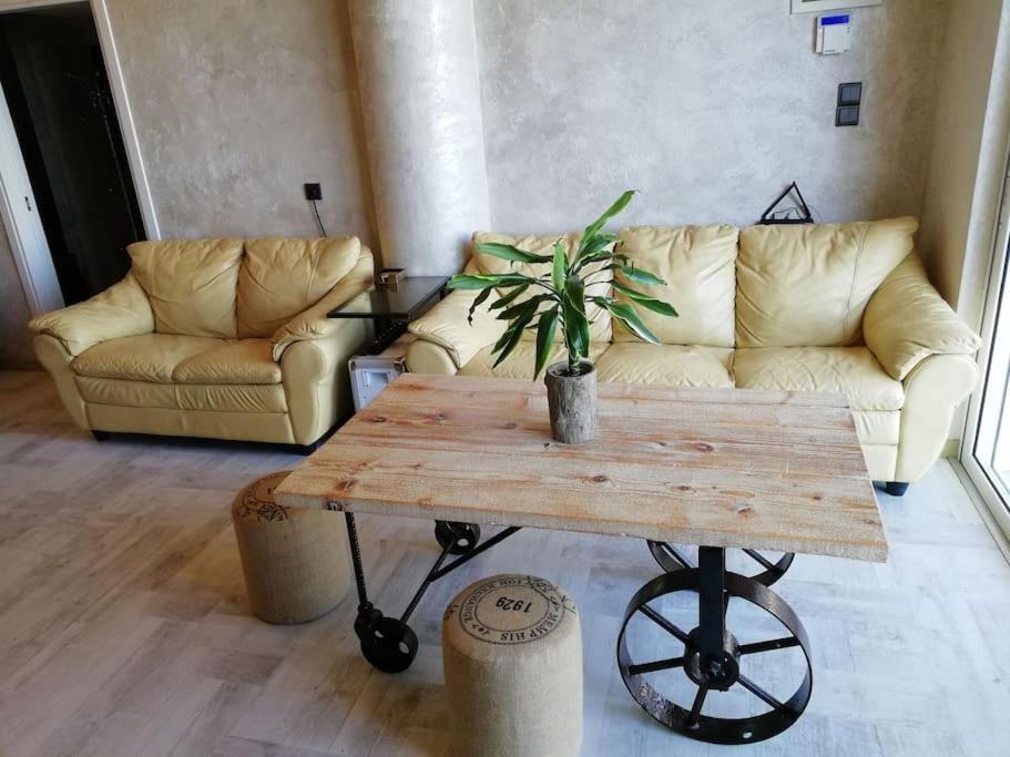 Lenico Beachfront Suites Ajía Pelajía Kültér fotó