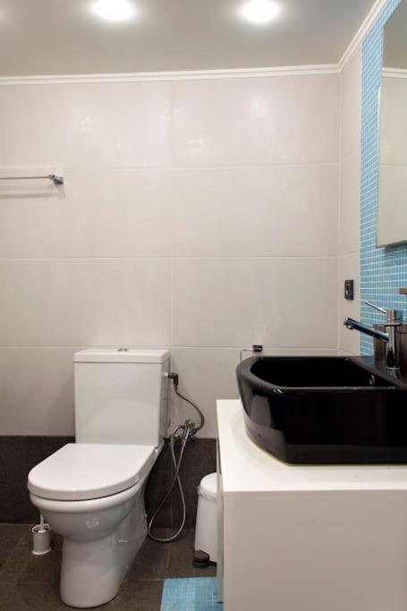 Lenico Beachfront Suites Ajía Pelajía Kültér fotó