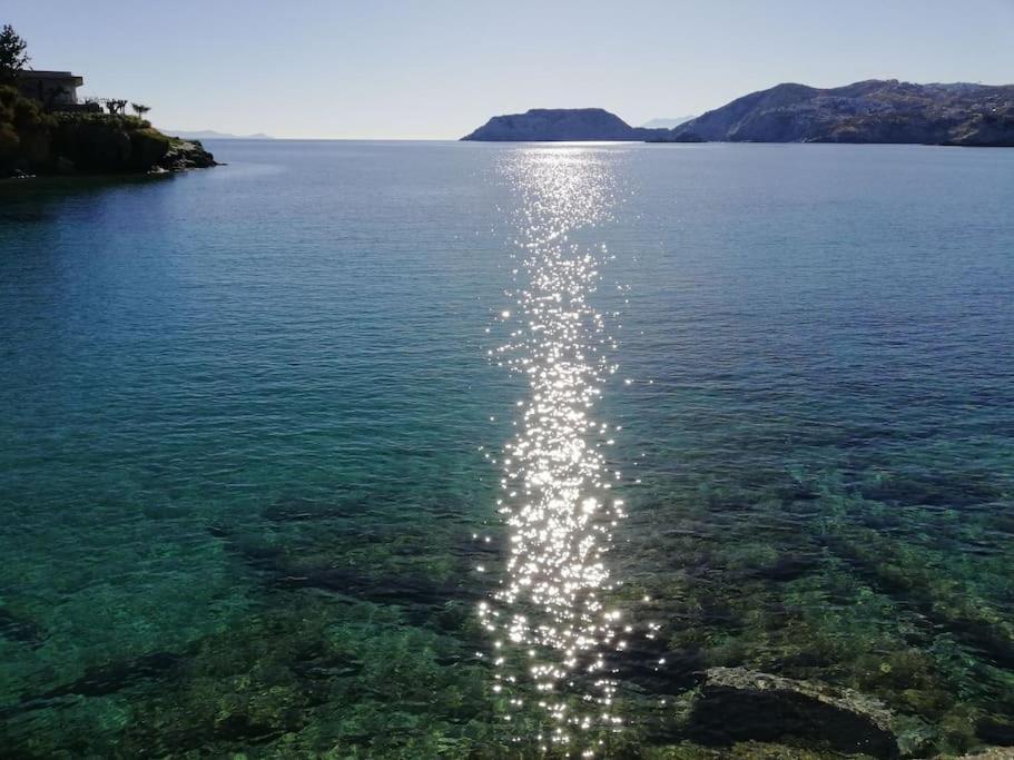 Lenico Beachfront Suites Ajía Pelajía Kültér fotó