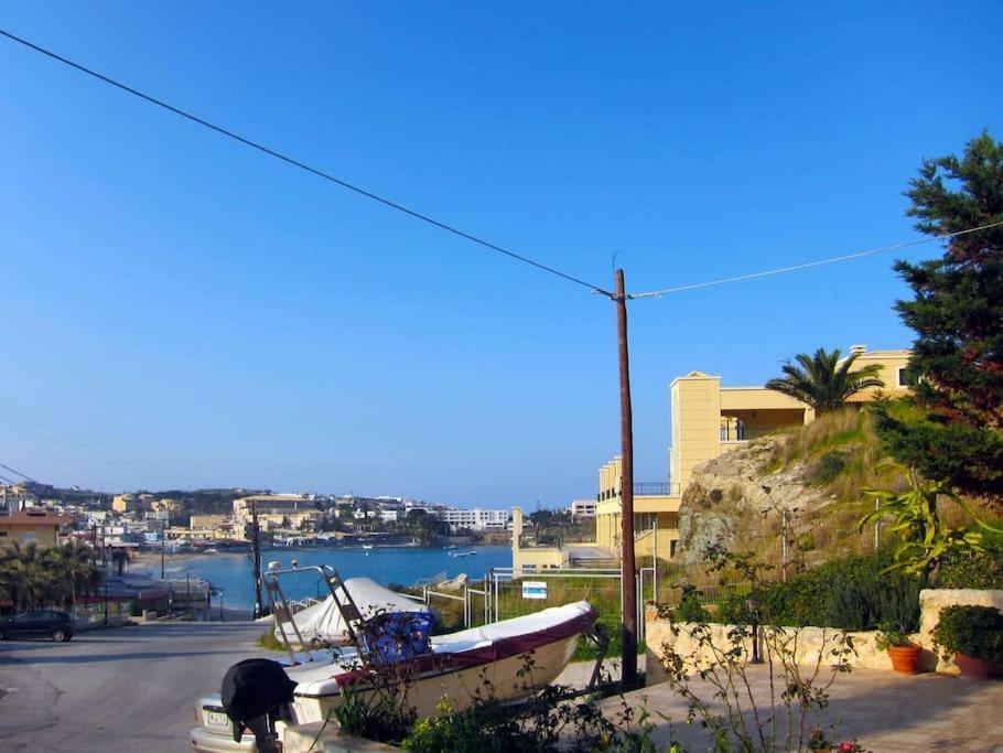 Lenico Beachfront Suites Ajía Pelajía Kültér fotó