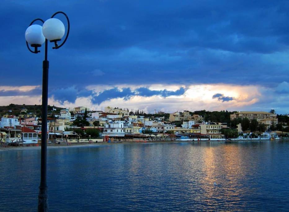 Lenico Beachfront Suites Ajía Pelajía Kültér fotó
