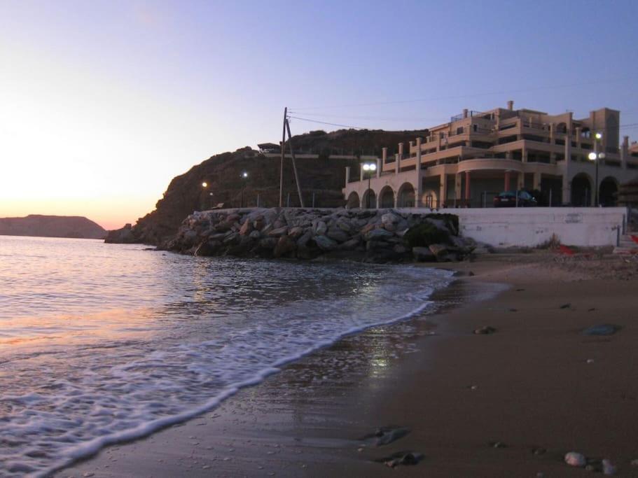 Lenico Beachfront Suites Ajía Pelajía Kültér fotó