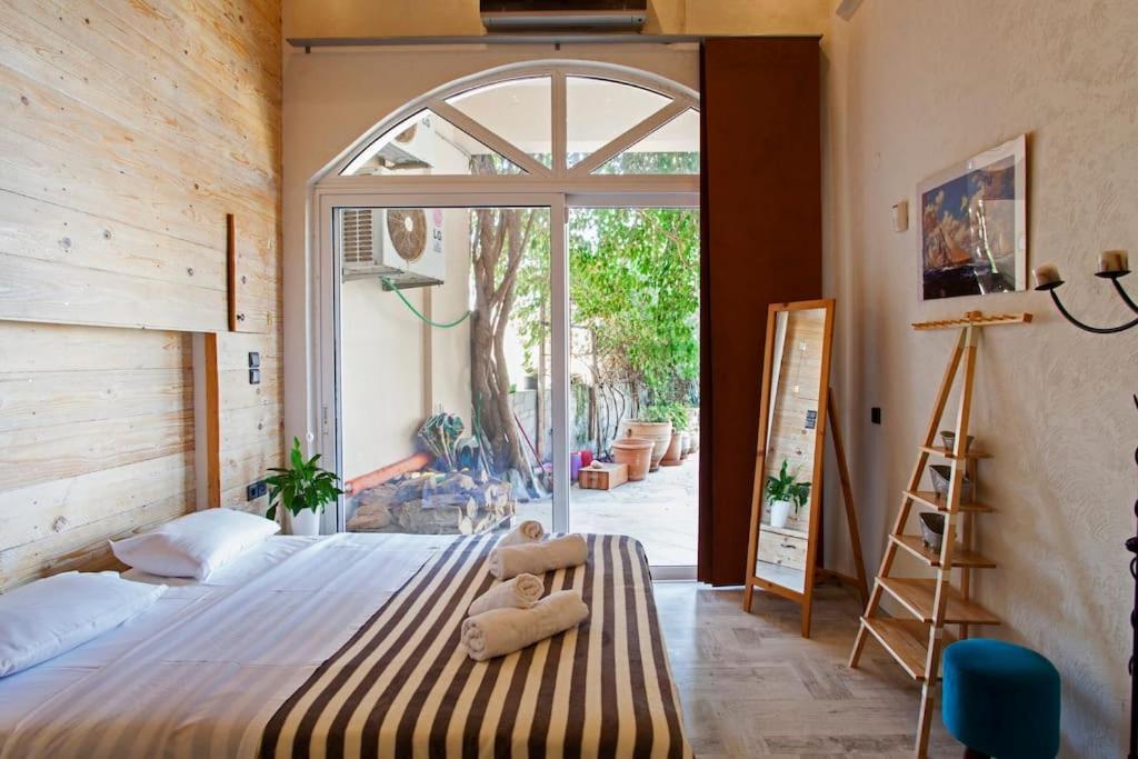 Lenico Beachfront Suites Ajía Pelajía Kültér fotó